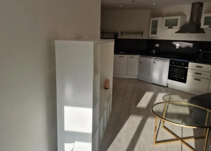 2 Bed Ситиуэст